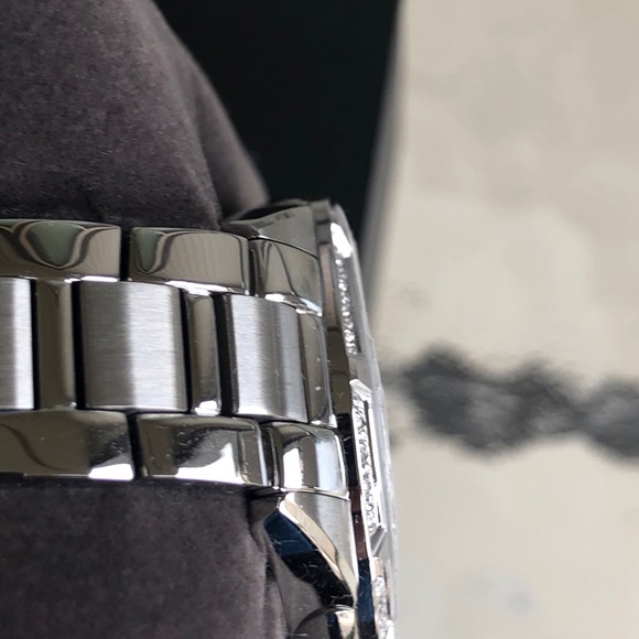 Bulova 96R243 Women’s Stainless Steel Diamond Accent Watch 32mm NWT - Picture 10 of 13